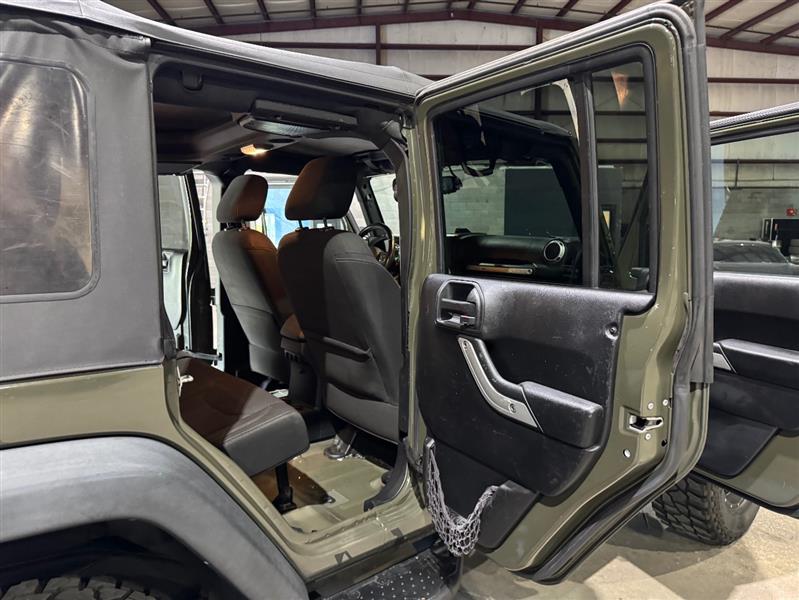 Jeep Wrangler Unlimited Rubicon 4WD 2016