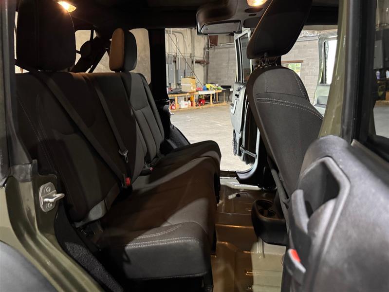 Jeep Wrangler Unlimited Rubicon 4WD 2016