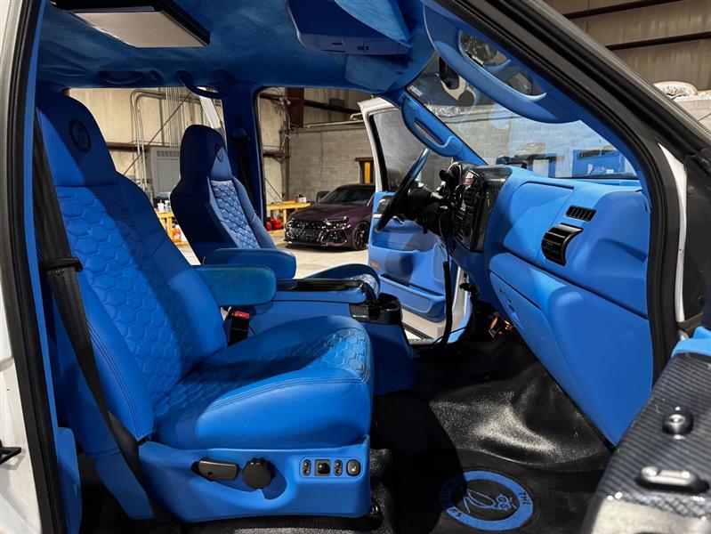 Ford F-550 Crew Cab 4WD DRW 2007