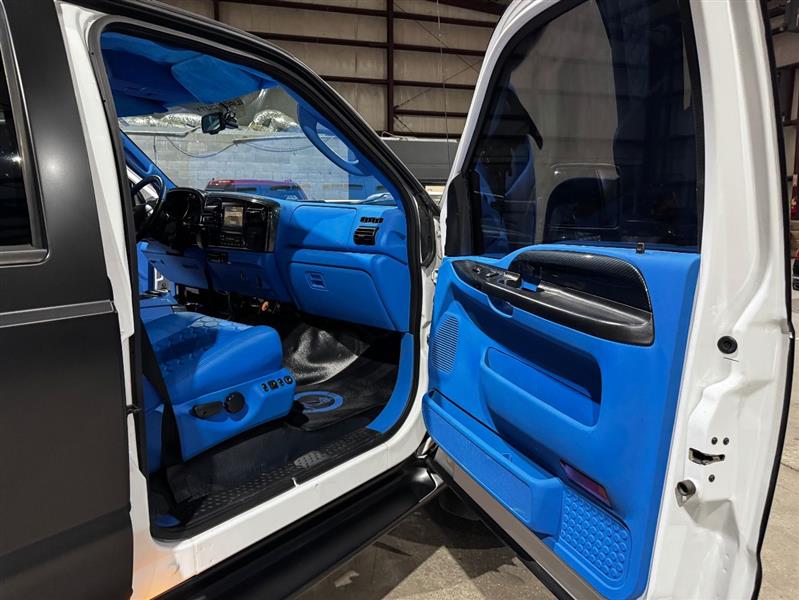 Ford F-550 Crew Cab 4WD DRW 2007