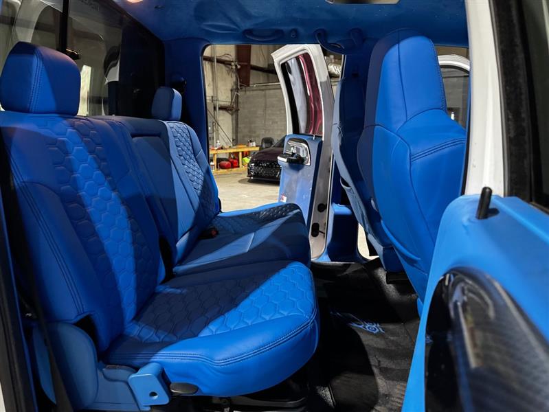 Ford F-550 Crew Cab 4WD DRW 2007