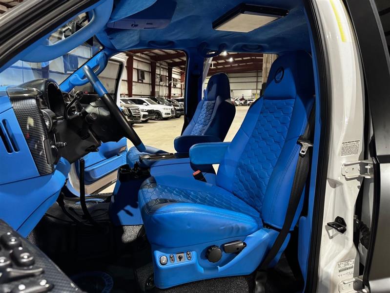 Ford F-550 Crew Cab 4WD DRW 2007