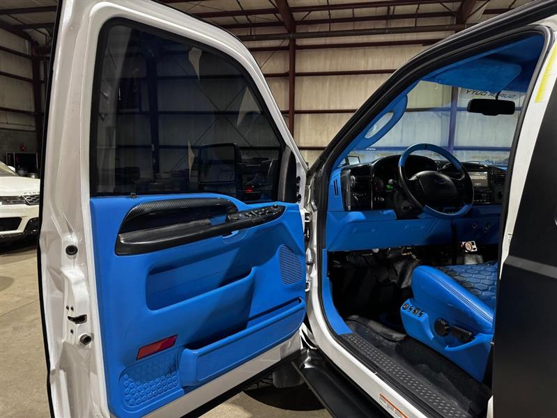 Ford F-550 Crew Cab 4WD DRW 2007