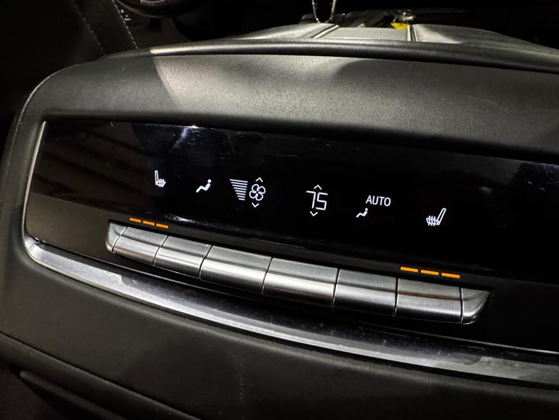 Cadillac Escalade ESV Sport Platinum AWD 2021