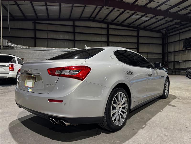 Maserati Ghibli Base 2014 Maserati Ghibli Base 2014