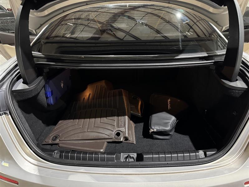 Maserati Ghibli Base 2014 Maserati Ghibli Base 2014