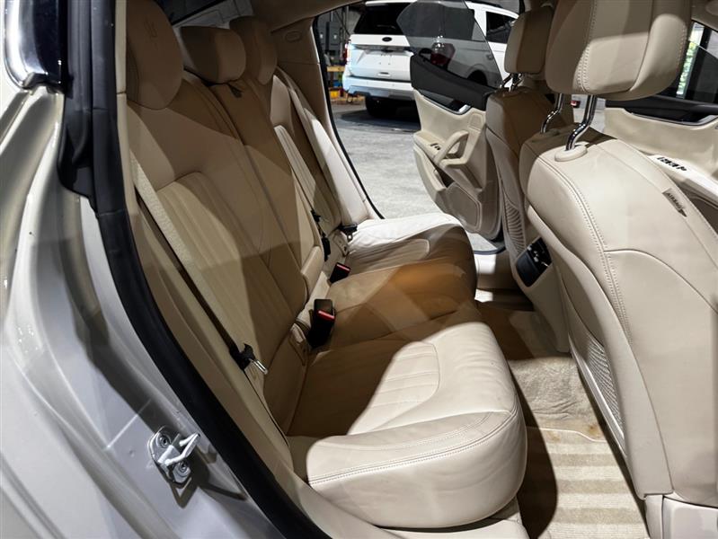 Maserati Ghibli Base 2014 Maserati Ghibli Base 2014