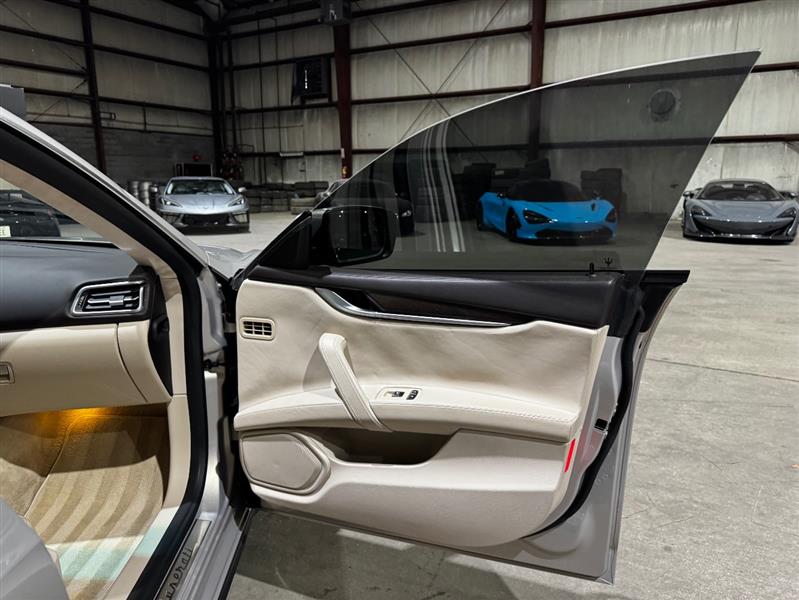 Maserati Ghibli Base 2014 Maserati Ghibli Base 2014