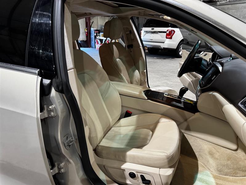 Maserati Ghibli Base 2014 Maserati Ghibli Base 2014