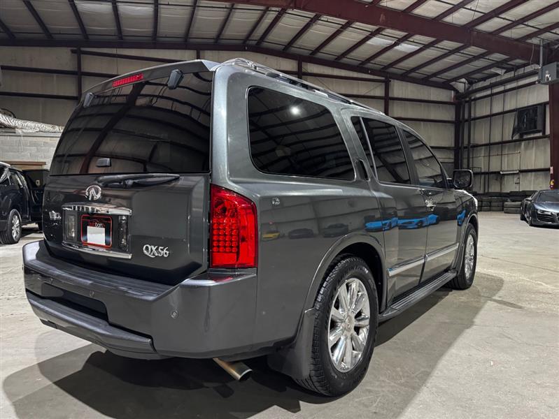Infiniti QX56 RWD 2010