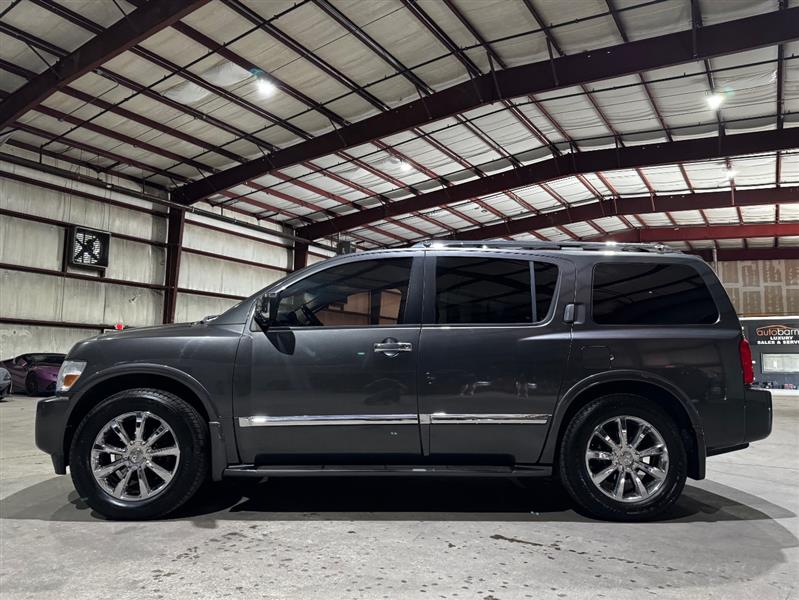 Infiniti QX56 RWD 2010