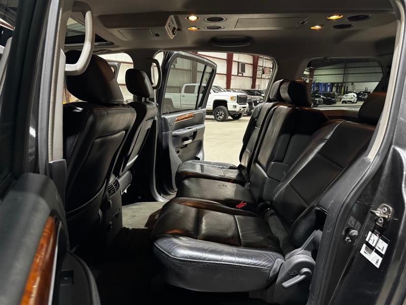 Infiniti QX56 RWD 2010