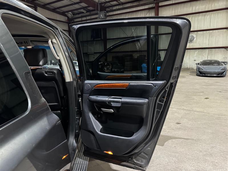 Infiniti QX56 RWD 2010