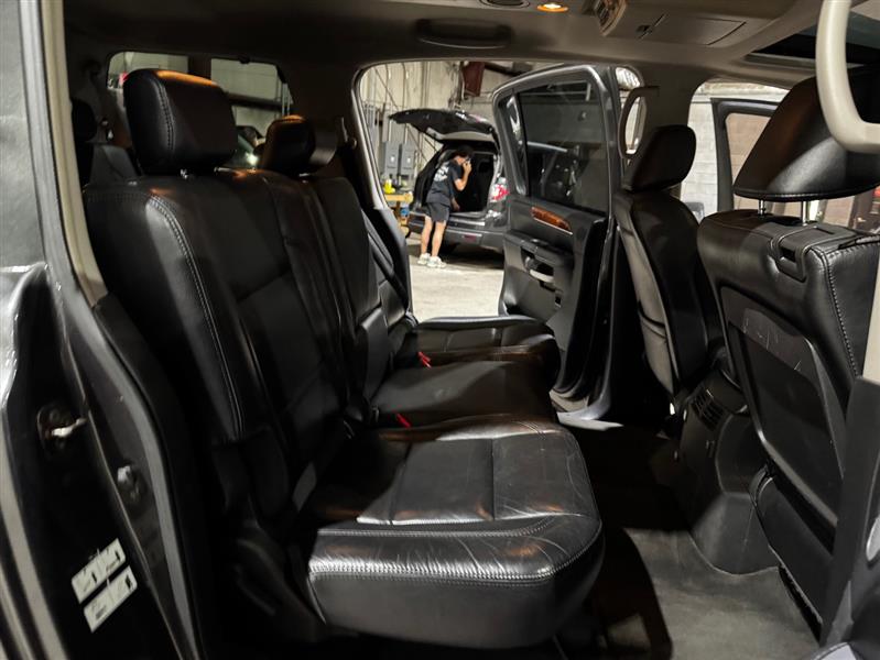 Infiniti QX56 RWD 2010