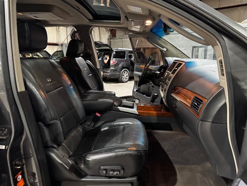 Infiniti QX56 RWD 2010