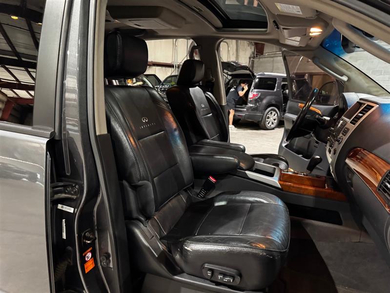 Infiniti QX56 RWD 2010