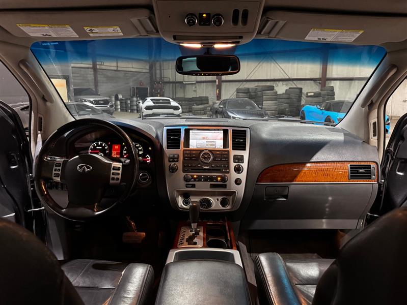 Infiniti QX56 RWD 2010