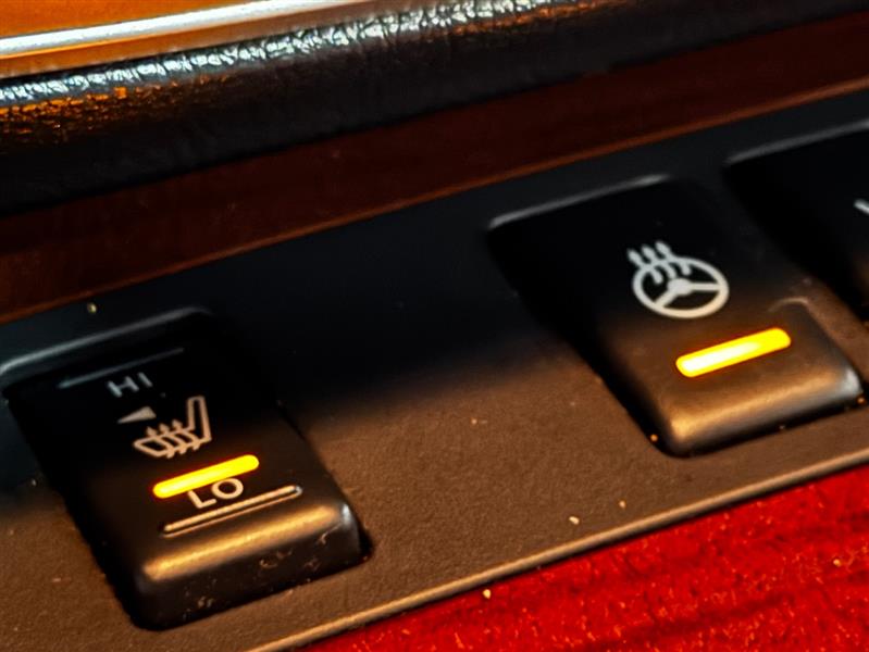 Infiniti QX56 RWD 2010