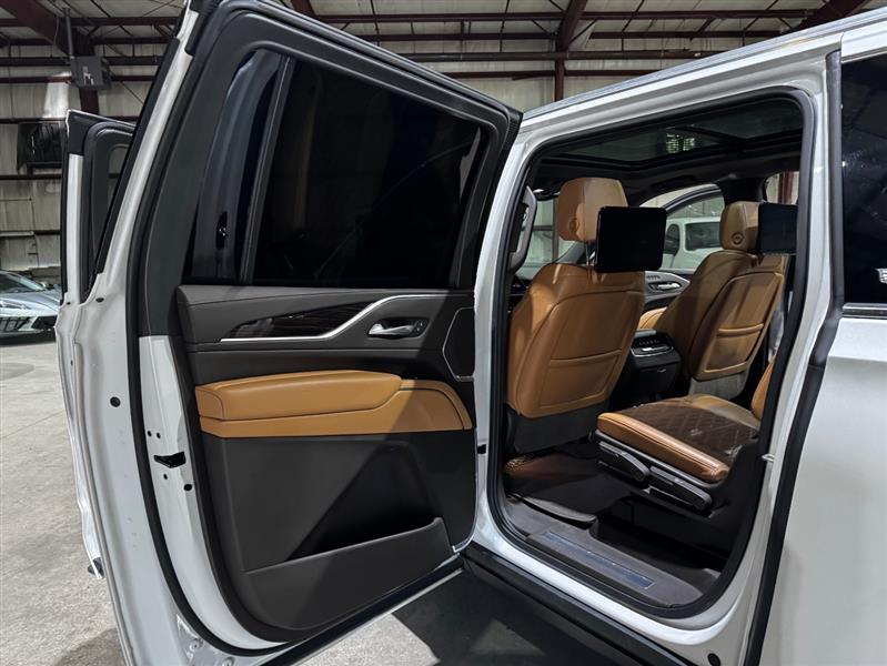 Cadillac Escalade ESV Premium Luxury 4WD 2021