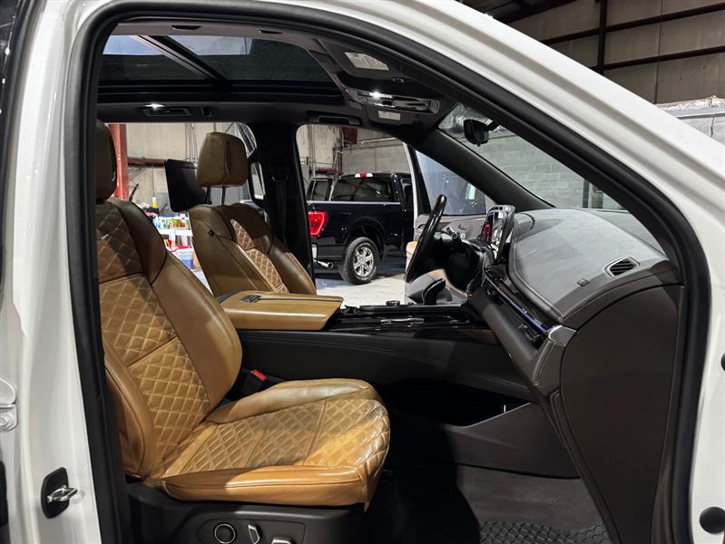 Cadillac Escalade ESV Premium Luxury 4WD 2021
