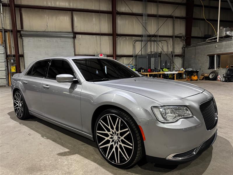 Chrysler 300 Limited RWD 2017 Chrysler 300 Limited RWD 2017
