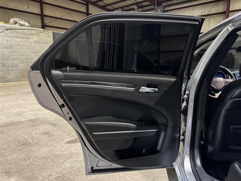 Chrysler 300 Limited RWD 2017 Chrysler 300 Limited RWD 2017