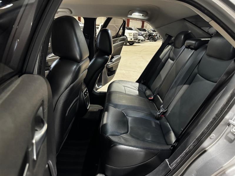 Chrysler 300 Limited RWD 2017 Chrysler 300 Limited RWD 2017