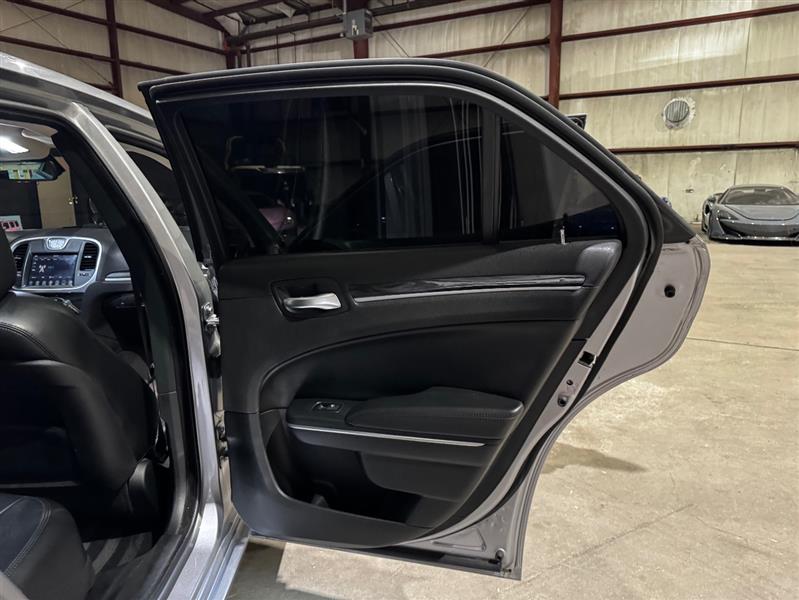 Chrysler 300 Limited RWD 2017 Chrysler 300 Limited RWD 2017