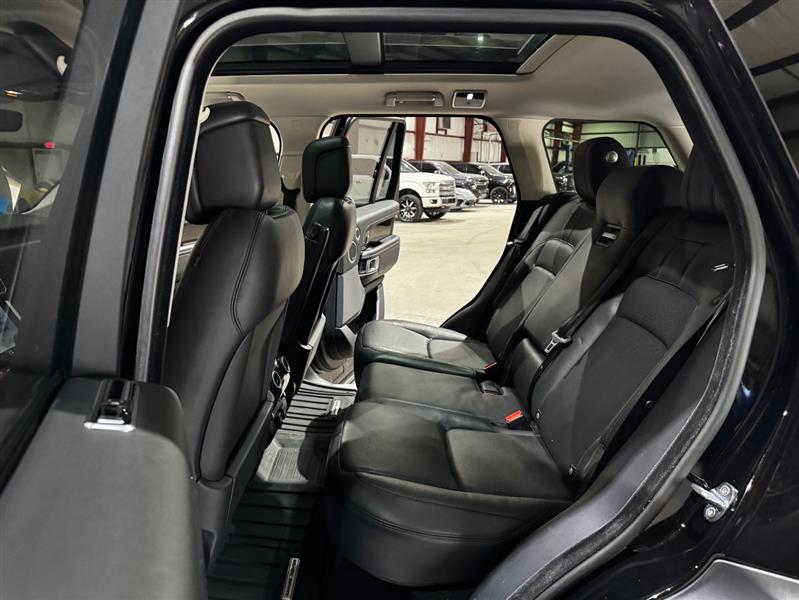 Land Rover Range Rover P400 HSE Hybrid 2020 Land Rover Range Rover P400 HSE Hybrid 2020