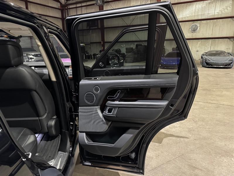 Land Rover Range Rover P400 HSE Hybrid 2020 Land Rover Range Rover P400 HSE Hybrid 2020