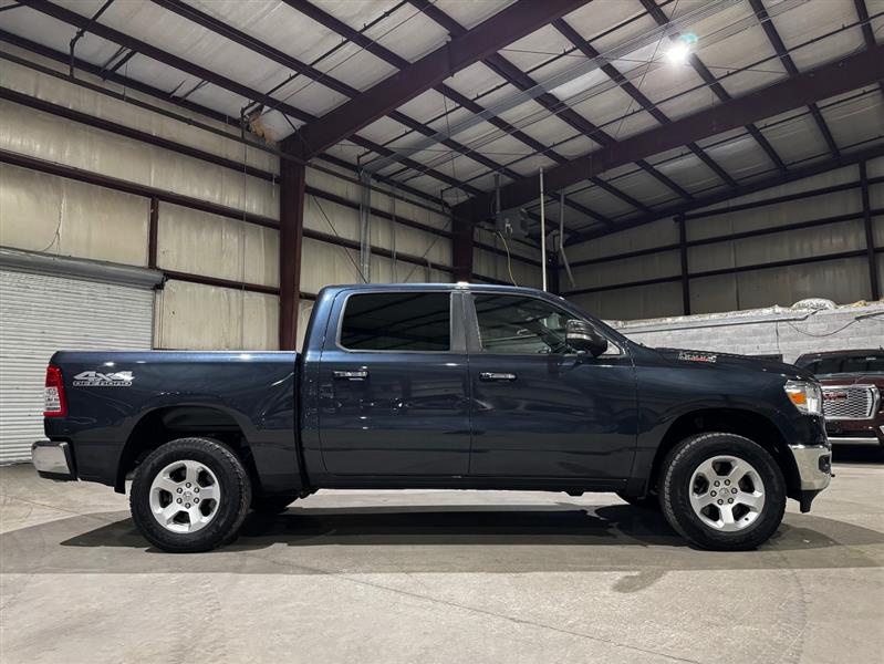 RAM 1500 Big Horn Crew Cab SWB 4WD 2020 RAM 1500 Big Horn Crew Cab SWB 4WD 2020