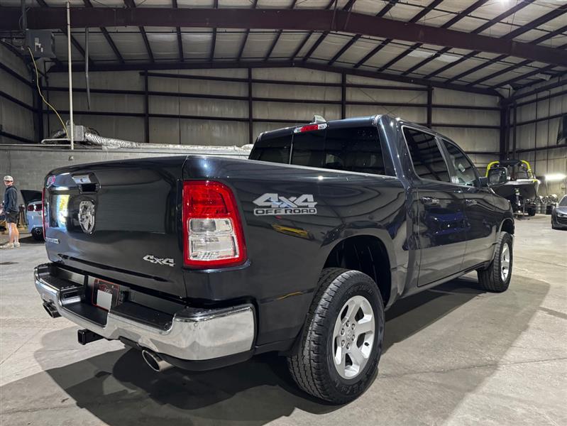 RAM 1500 Big Horn Crew Cab SWB 4WD 2020 RAM 1500 Big Horn Crew Cab SWB 4WD 2020