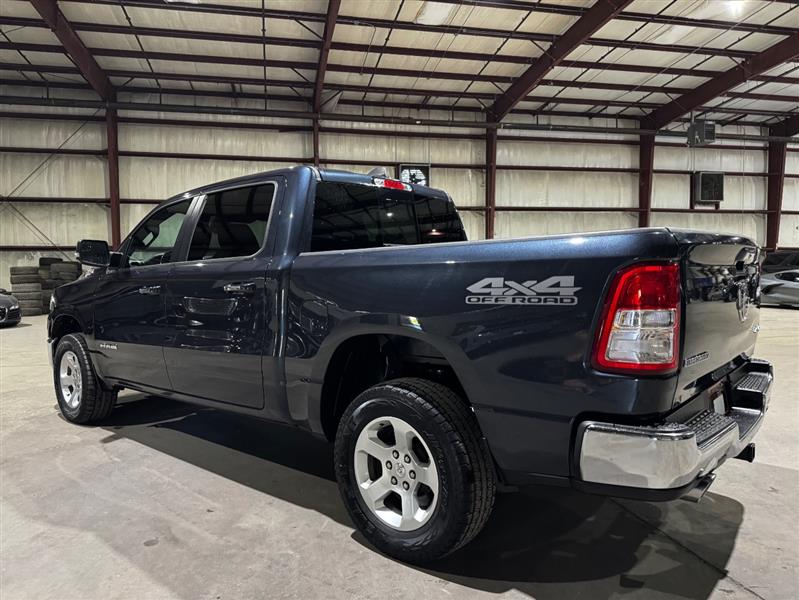 RAM 1500 Big Horn Crew Cab SWB 4WD 2020 RAM 1500 Big Horn Crew Cab SWB 4WD 2020