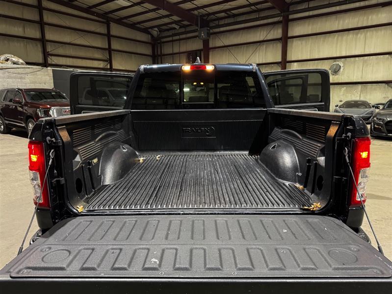 RAM 1500 Big Horn Crew Cab SWB 4WD 2020 RAM 1500 Big Horn Crew Cab SWB 4WD 2020