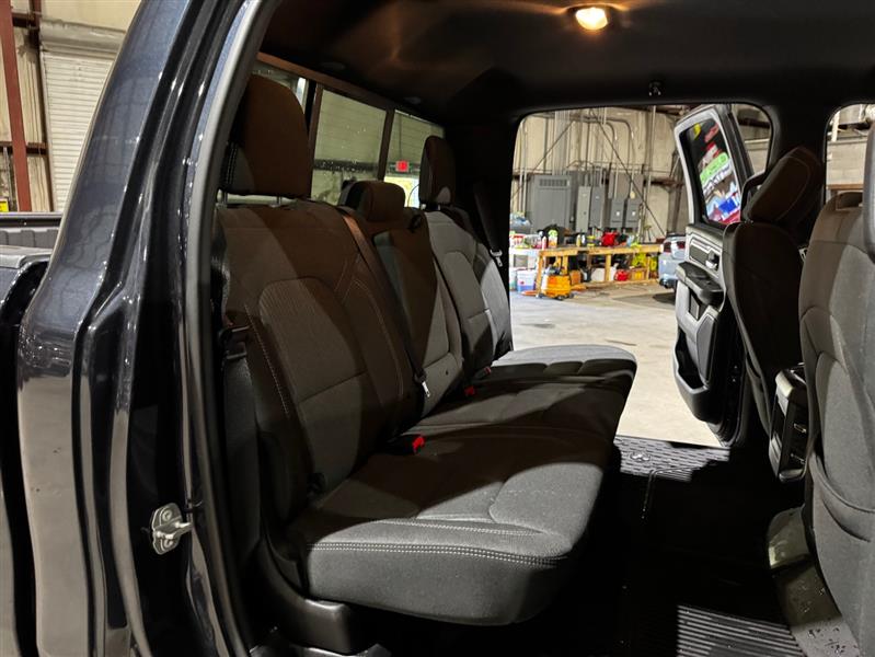 RAM 1500 Big Horn Crew Cab SWB 4WD 2020 RAM 1500 Big Horn Crew Cab SWB 4WD 2020