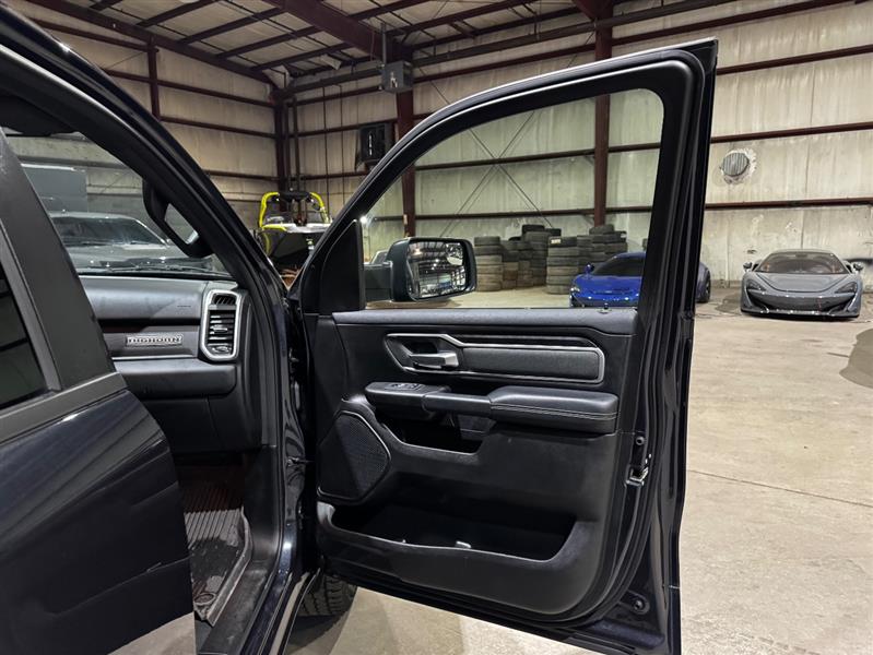 RAM 1500 Big Horn Crew Cab SWB 4WD 2020 RAM 1500 Big Horn Crew Cab SWB 4WD 2020