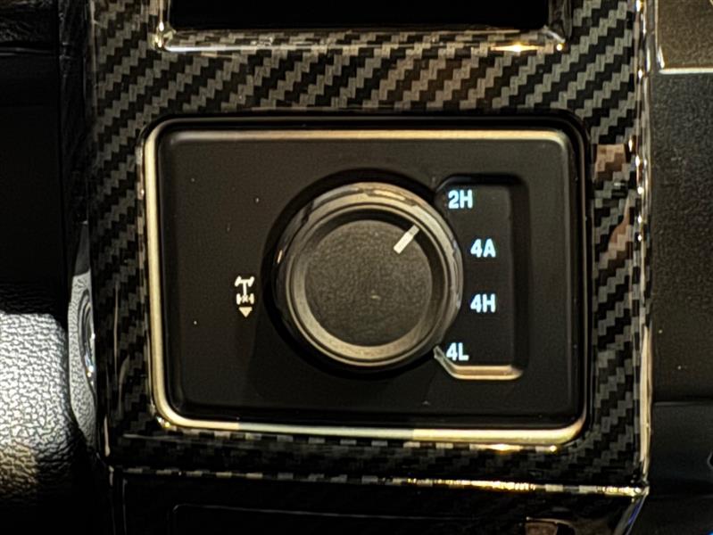 Ford F-150 Lariat SuperCrew 6.5-ft. Bed 4WD 2015 Ford F-150 Lariat SuperCrew 6.5-ft. Bed 4WD 2015