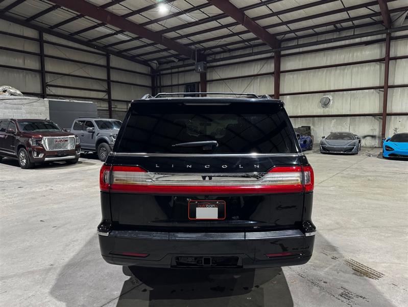 Lincoln Navigator L Reserve 4WD 2018 Lincoln Navigator L Reserve 4WD 2018