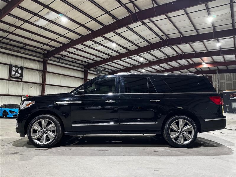 Lincoln Navigator L Reserve 4WD 2018 Lincoln Navigator L Reserve 4WD 2018