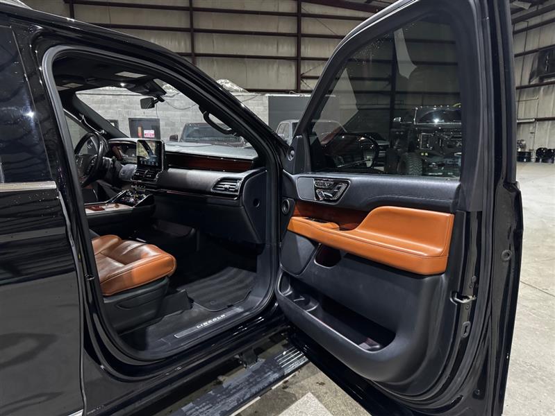 Lincoln Navigator L Reserve 4WD 2018 Lincoln Navigator L Reserve 4WD 2018