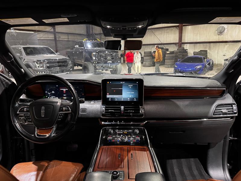 Lincoln Navigator L Reserve 4WD 2018 Lincoln Navigator L Reserve 4WD 2018