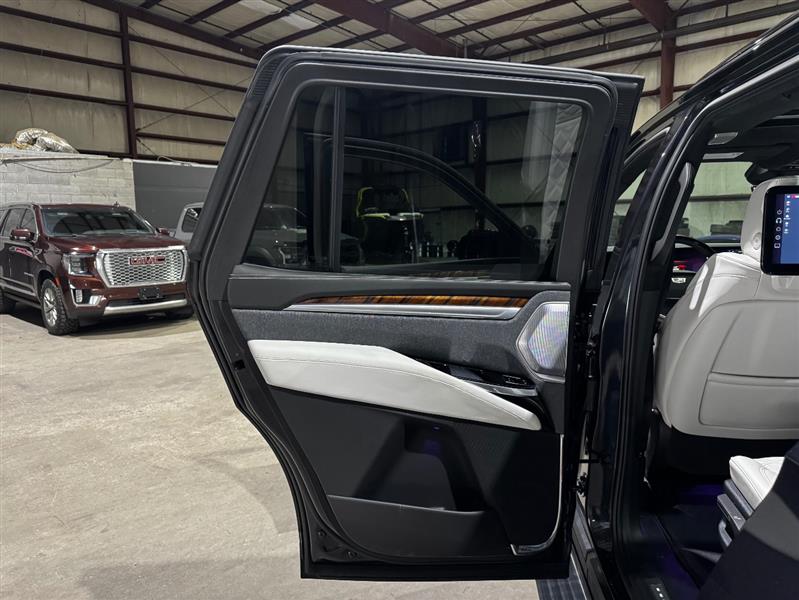 Cadillac Escalade Sport Platinum AWD 2025 Cadillac Escalade Sport Platinum AWD 2025