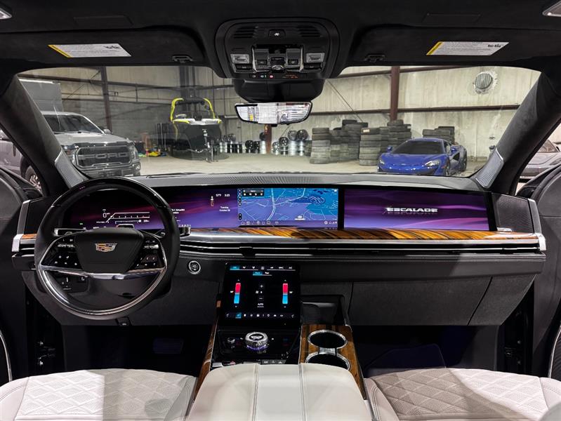 Cadillac Escalade Sport Platinum AWD 2025 Cadillac Escalade Sport Platinum AWD 2025