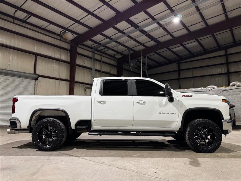 Chevrolet Silverado 2500HD LT Crew Cab Short Box 4WD 2020 Chevrolet Silverado 2500HD LT Crew Cab Short Box 4WD 2020