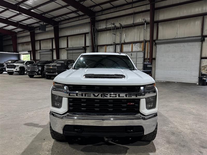 Chevrolet Silverado 2500HD LT Crew Cab Short Box 4WD 2020 Chevrolet Silverado 2500HD LT Crew Cab Short Box 4WD 2020