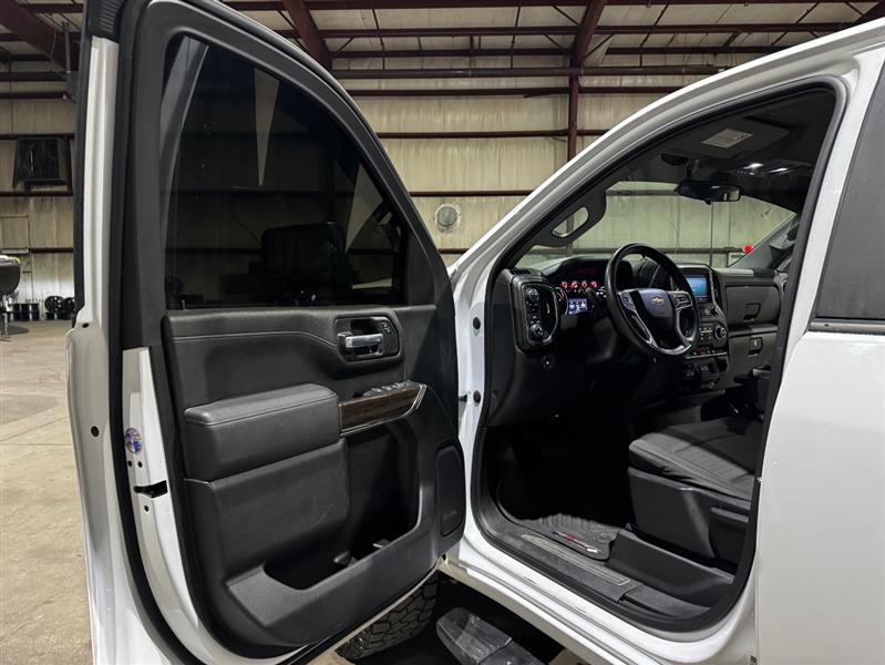 Chevrolet Silverado 2500HD LT Crew Cab Short Box 4WD 2020 Chevrolet Silverado 2500HD LT Crew Cab Short Box 4WD 2020