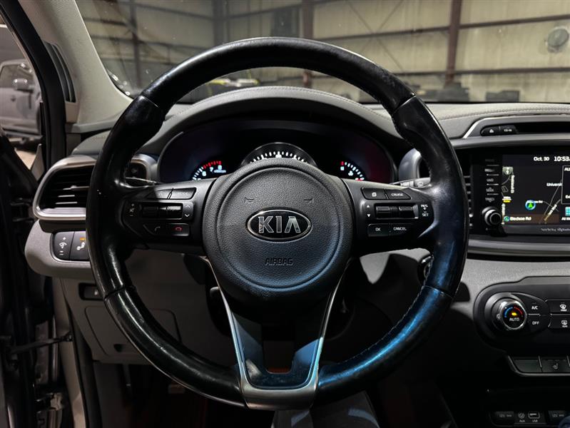 Kia Sorento SX V6 2WD 2016 Kia Sorento SX V6 2WD 2016