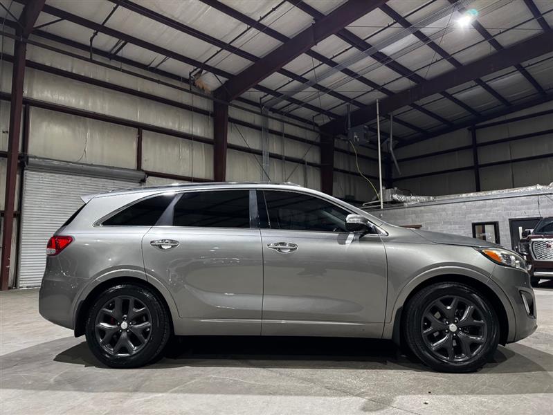 Kia Sorento SX V6 2WD 2016