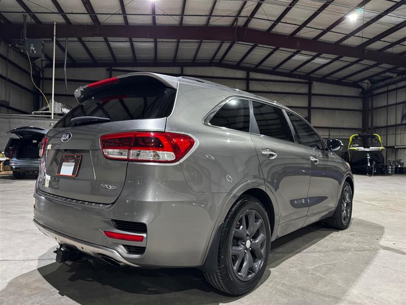 Kia Sorento SX V6 2WD 2016