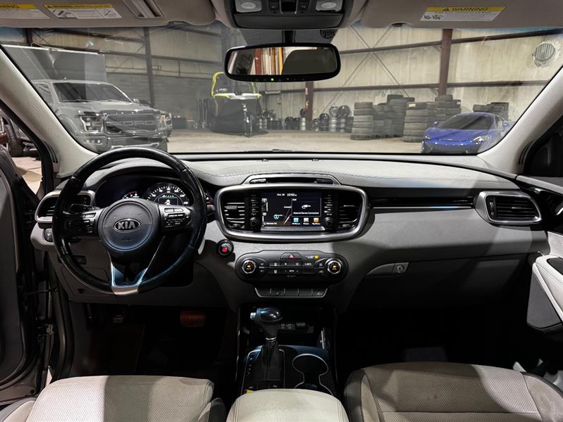 Kia Sorento SX V6 2WD 2016